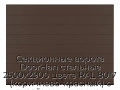 sekczionnyie-vorota-doorhan-stalnyie-2500x2900-czveta-ral-8017-korichnevo-krasnyij-s-dizajnom-«shirokaya-czentralnaya-polosa»-s-avtomatikoj