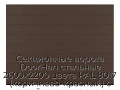 sekczionnyie-vorota-doorhan-stalnyie-2600x2200-czveta-ral-8017-korichnevo-krasnyij-s-dizajnom-«shirokaya-czentralnaya-polosa»-s-avtomatikoj