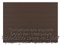 sekczionnyie-vorota-doorhan-stalnyie-3800x2300-czveta-ral-8017-korichnevo-krasnyij-s-dizajnom-«shirokaya-czentralnaya-polosa»-bez-avtomatiki